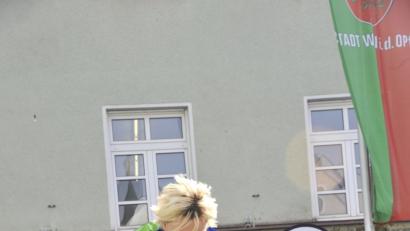 Bild: Wilck, Karin [WIL] (KARIN.WILCK@T-ONLINE.DE)
Große Sprünge: 2012 zeigte Heike Drechsler in Weiden, dass sie's noch drauf hat. Welche Weite schafft sie 2018?