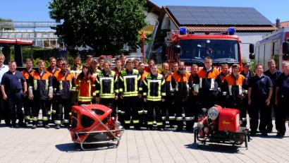 Bild: exb
Knapp 30 Feuerwehrfrauen und -männer absolvierten den Maschinistenlehrgang.