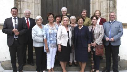 Bild: Hirsch
Der Sozialdienst katholischer Frauen feierte am Freitag sein 25-jähriges Bestehen in Schwandorf. In der Mitte Vorsitzende Hermine Rodde.