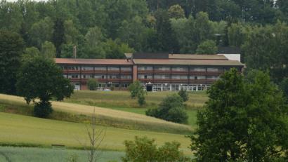 Bild: bey
Es gibt neue Pläne: Zum "Landhotel am Sonnenhang" soll das ehemalige BRK-Haus in Pleystein nun werden.