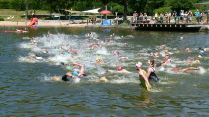 Bild: rn
Start zum 27. Rußweiher-Triathlon.