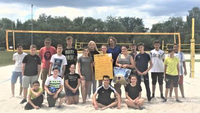 Bild: RGR
Das "Ball-über-die-Schnur-Turnier" kam bei allen Schülern der Mittelschule gut an.