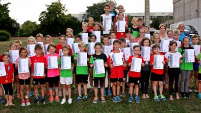 Bild: R. Reinhard
Respektable Leistungen zeigte der Leichtathletik-Nachwuchs beim Mehrkampftag der DJK Weiden.