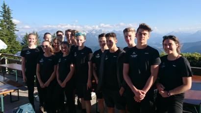 Bild: exb
Die Schüler üben schon mal: Sie wandern in einem Trainingslager am Walchensee.