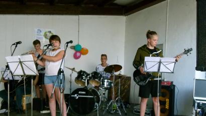 Bild: rn
Instrumentalisten der Musikschule eröffnen die Leseclub-Party