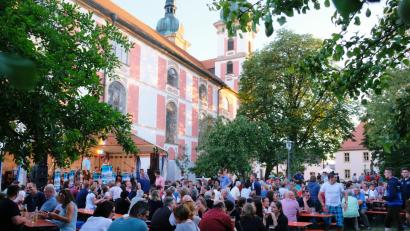 Bild: do
Bürgerfeststimmung in Speinshart: das bedeutete viele Stunden guter Laune im Kreise Gleichgesinnter.