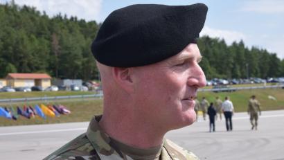 Bild: bö
Der neue Kommandeur des Ausbildungszentrum JMRC Hohenfels, Oberst Joseph E. Hilbert, hat auch in Deutschland studiert und spricht sehr gut Deutsch.