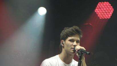 Bild: Amann
Der Senkrechtstarter unter den deutschen Pop-Musikern: Wincent Weiss gastierte bei Tollwood und gab sein bisher größtes Konzert.