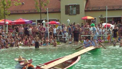 Bild: fjo
Die Boote stehen bereit, während die Organisatoren auf viele Teilnehmer in lustigen Verkleidungen hoffen.