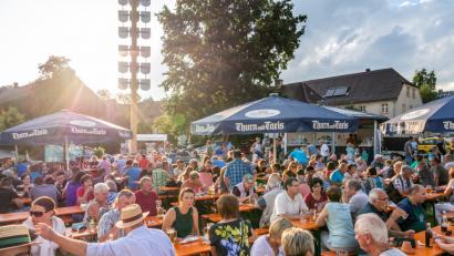Bild: pml
Bei herrlichem Sommerwetter war das Fischerfest schon am Samstagabend gut besucht.