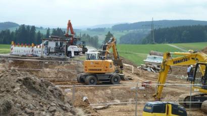 Bild: Portner, Gertraud
Die Baustelle auf der B22 bei oberviechtach läuft noch bis Juli. Und es ist auf der Bundesstraße nicht die letzte für dieses Jahr.