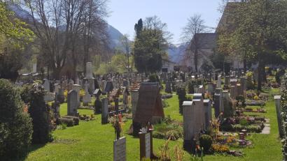 Bild: Kilian Pfeiffer/dpa
Der Friedhof der oberbayerischen Gemeinde Berchtesgaden.