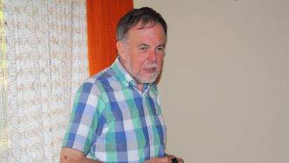 Bild: bjp
Landschaftsarchitekt Wolfgang Fetsch erklärte dem Trabitzer Gemeinderat die für die Pichlberger Flur geplanten Erosionsschutzmaßnahmen.