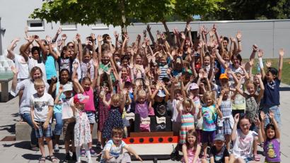 Bild: weu
Rund 80 Kinde beteiligten sich mit viel Freude am ökumenischen Kinderbibeltag in der Auferstehungskirche und in der Doktor-Eisenbarth-Schule. Das bedeutet einen neuen Rekord.