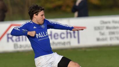 Bild: Alfred Schwarzmeier
Bastian Dütsch kann am Sonntag zum Bezirksliga-Auftakt gegen den SV Raigering nicht für die SpVgg Schirmitz jubeln. Der Trainersohn muss verletzungsbedingt passen.