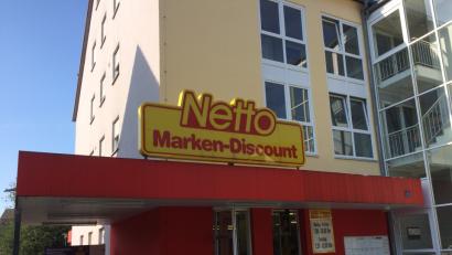 Bild: wro
Die Türen der Netto-Filiale bleiben bereits ab September verschlossen. Dies bestätigte nun auch die Netto-Zentrale in Ponholz in einer schriftlichen Stellungnahme.