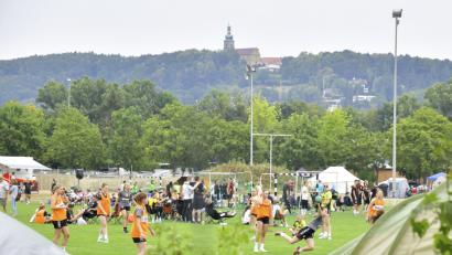 Bild: Hubert Ziegler
Hochbetrieb herrschte beim 30. Amberger Handballfestival am Wochenende auf dem Gelände des TV Amberg.