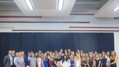 Bild: jzk
Für 51 Neunt- und Zehntklässlern endet mit der Zeugnisübergabe die Schulzeit an der Mittelschule Kemnath.