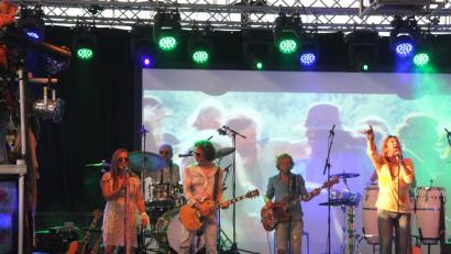 Bild: Holger Stiegler
„Woodstock“ und seine Musik faszinieren noch heute das Publikum.