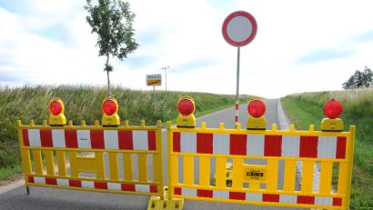 Bild: Stephan Huber
Mit Beginn der Sommerferien sollen auch vier Kreisstraßen-Abschnitte saniert werden, was zeitweilige Teil- oder Vollsperrungen nötig macht.