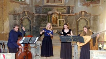 Bild: fjo
Matyas Berdych harmoniert wunderbar mit dem Damentrio aus Anna Czerninova, Veronika Vojirova und Barbora Hulcova (von links).