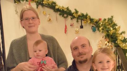 Bild: privat
Marion und Harald Helgert leben mit Erik, Ida und Merle in Wurz. Sie haben sich über den Chat eines Radiosenders kennengelernt. 	Bilder: privat