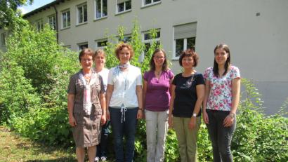 Bild: exb
Glücklich über den erfolgreichen Abschluss zeigen sich sowohl die Absolventinnen als auch ihre Lehrkräfte, von links Doris Eckl, Petra Prölß Carolin Schuller, Marion Schildknecht, Christiana Enslein, Bettina Müller