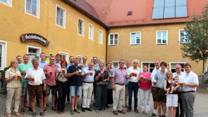 Bild: stg
Die Kemnather Experten des Gerstensaftes hat das diesjährige Wiesenfest-Bier wieder einmal überzeugt.