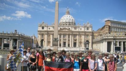 Bild: gi
Der Vatikan ist ihr Ziel: 5500 Ministranten aus dem Bistum Regensburg brechen demnächst nach Rom auf.
