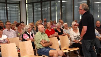 Bild: Hirsch
Diabetologe Dr. Johann Hartl (rechts) stieß bei seinem Vortrag auf große Resonanz.