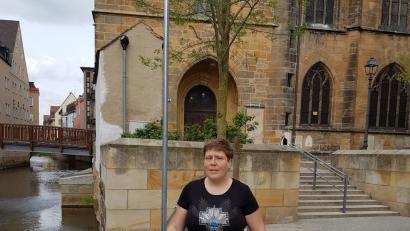 Bild: Miriam Wittich
„Jetzt bin ich zu Hause“, sagt Jonna Stiina Mononen. Die blinde Finnin lebt seit fünf Monaten mit ihrem Verlobten und Hund Ike in Amberg.