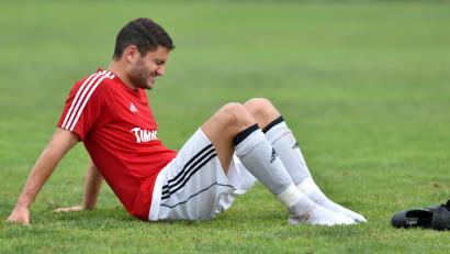 Bild: Alfred Schwarzmeier [af] (alfred.schwarzmeier@oberpfalzmedien.de)
Die Derbyniederlage tat weh: Chousein Chousein und Co. müssen das 0:2 gegen die SpVgg SV Weiden aber abhaken. Mit der Auswärtsaufgabe beim SV Neukirchen Hl. Blut wartet die nächste hohe Hürde.