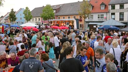 Bild: mef
Voller Marktplatz beim Bürgerfest