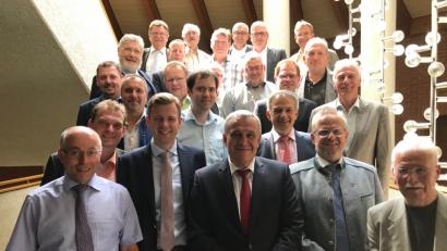 Bild: exb
An der „4. Fachkonferenz zur Ostoberfranken-/Oberpfalz Magistrale“ beteiligen sich viele Vertreter von Städten und Gemeinden.