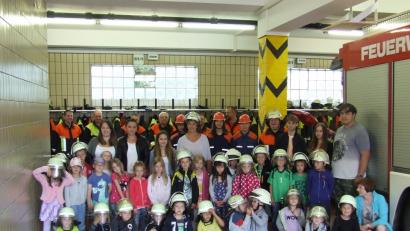 Bild: si
Einen spannenden Vormittag erlebten die Vorschulkinder des städtischen Kinderhauses bei der Feuerwehr Mitterteich.