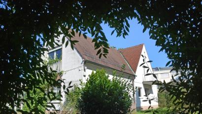 Bild: Schönberger
Das Grundstück um das Lohmer-Anwesen ist mit über 1300 Quadratmetern riesig. Allerdings ragt nur das Wohnhaus aus dem festgelegten Überschwemmungsbereich am Stadtmühlbach.