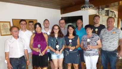 Bild: is
Die Stadtmeister in den Einzelwettbewerben der Kegler.