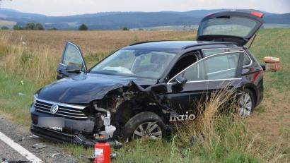 Bild: dob
Der VW-Kombi eines Eslarners wurde in einen Unfall bei Burgtreswitz verwickelt. Der Fahrer zog sich dabei mittelschwere Verletzungen zu.