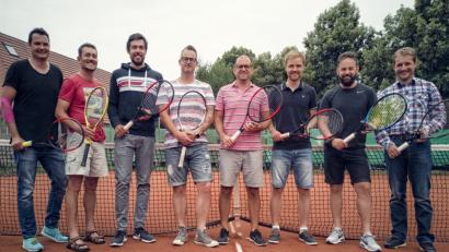 Bild: jzk
Die besten Spieler des TC Kemnath: Alexander Wöhrl, Peter Deinlein, Thomas Meserth, Tom Sierek, Timo Müller, Florian Spieß, Bernd Schönfelder und Stefan Mahnke (von links).