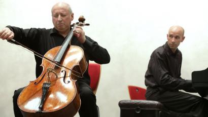 Bild: Wolfgang Steinbacher
Auch beim 13. Recital in der Herzogstadt besticht Festivalleiter und Cellist Misha Quint mit unveränderter Tonkunst.