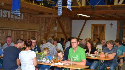 Bild: Kreuzer, Tom
Schnell füllt sich am Abend die Halle.