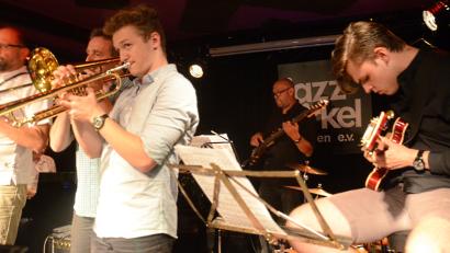 Bild: Kunz
Die sieben Combos, die im Jazz-Seminar zusammengestellt wurden, präsentierten sich am Donnerstag mit ihrn Stücken. Bild: Kunz