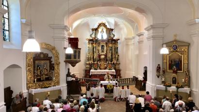 Bild: cr
Ein Kleinod in der Region ist die Mutter-Anna-Kirche auf dem Mühlberg. Schon ein paar Kilometer weiter ist sie vielen eine Unbekannte. Bei den Menschen der Pfarreien Altenstadt und Neustadt dagegen wird sie geschätzt.