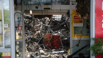 Bild: wro
Das Ausmaß des Brandes am Rewe-Markt in Wiesau ist erst am Morgen danach zu erkennen