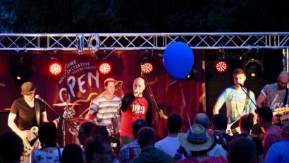 Bild: exb
Fünf Bands spielten beim „Open Sound“-Festival an der Stadthalle. Für ihr Projekt wird die Musikinitiative Vohenstrauß nun ausgezeichnet.