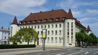 Bild: Dobmeier
Das ehemalige Hauptpostgebäude, das Yusuf und Aliye Kabakulak 2013 erwarben. Seitdem, so der Besitzer, habe die Stadt seine Pläne „blockiert“.
