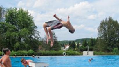 Bild: Sigritz, Marina
Ein Coupon für ermäßigten bzw. freien Eintritt erscheint am 11.08. im Neuen Tag, der Amberger Zeitung sowie der Sulzbach-Rosenberger Zeitung.