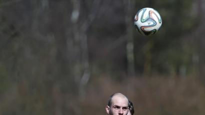 Bild: G. Büttner
Lukas Dötterl (ASV Haidenaab) und seine Mitspieler wollen gegen Windischeschenbach den Vorwärtsgang einlegen.