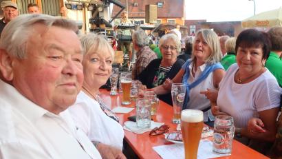 Bild: Hirsch
Gut war die Stimmung beim Sommerfest der Feuerwehr Wackersdorf.