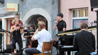 Bild: Dagmar Williamson
Das Experiment ist gelungen - Classic meets Electro lebt. Die Amberger hoffen auf eine Zugabe im nächsten Jahr.